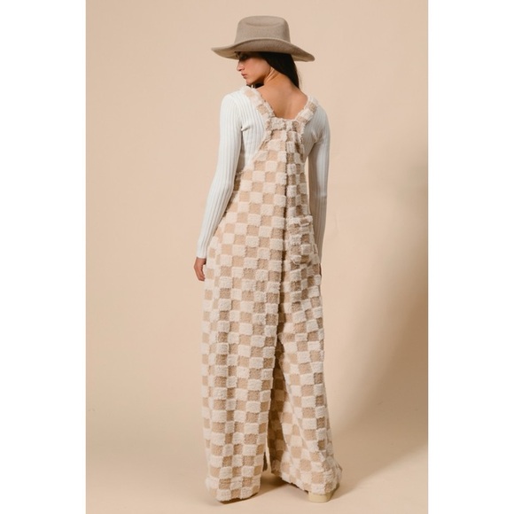 BiBi Cuddled ‘N Cozy Checker Patterned Wide Leg SHERPA Overalls in Ivory/Latte - Picture 7 of 12